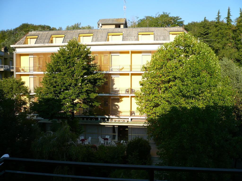 Albergo Ariston Tabiano Terme Екстериор снимка
