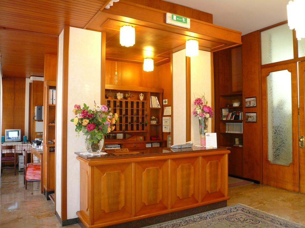 Albergo Ariston Tabiano Terme Екстериор снимка
