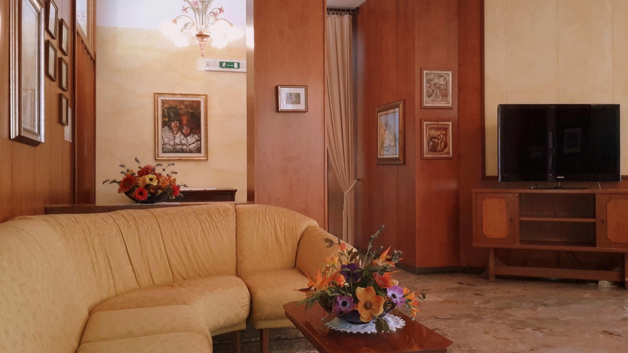 Albergo Ariston Tabiano Terme Екстериор снимка