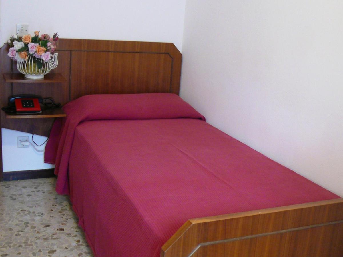 Albergo Ariston Tabiano Terme Екстериор снимка